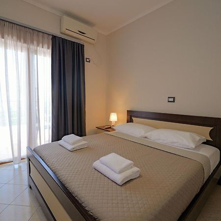 Hotel Deja Vu Ksamil Exterior foto
