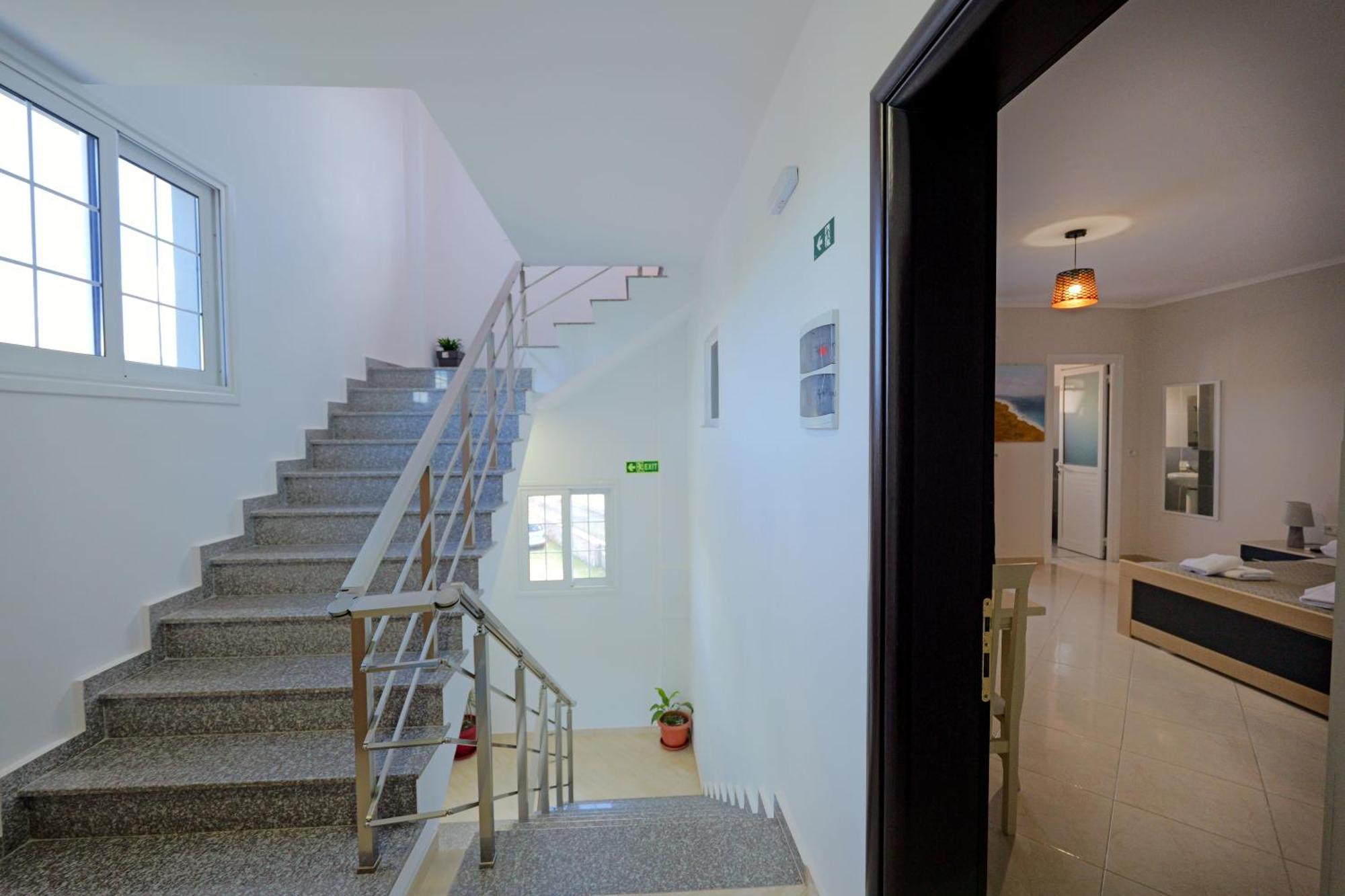 Hotel Deja Vu Ksamil Exterior foto