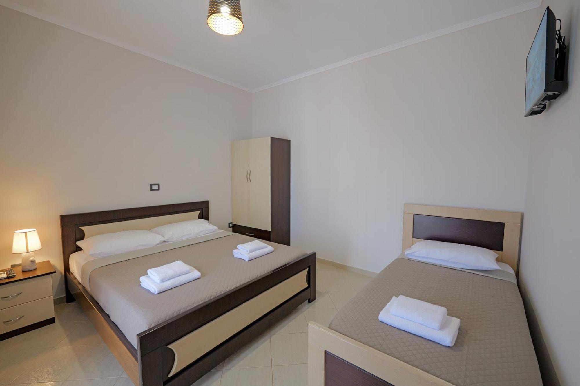 Hotel Deja Vu Ksamil Habitación foto