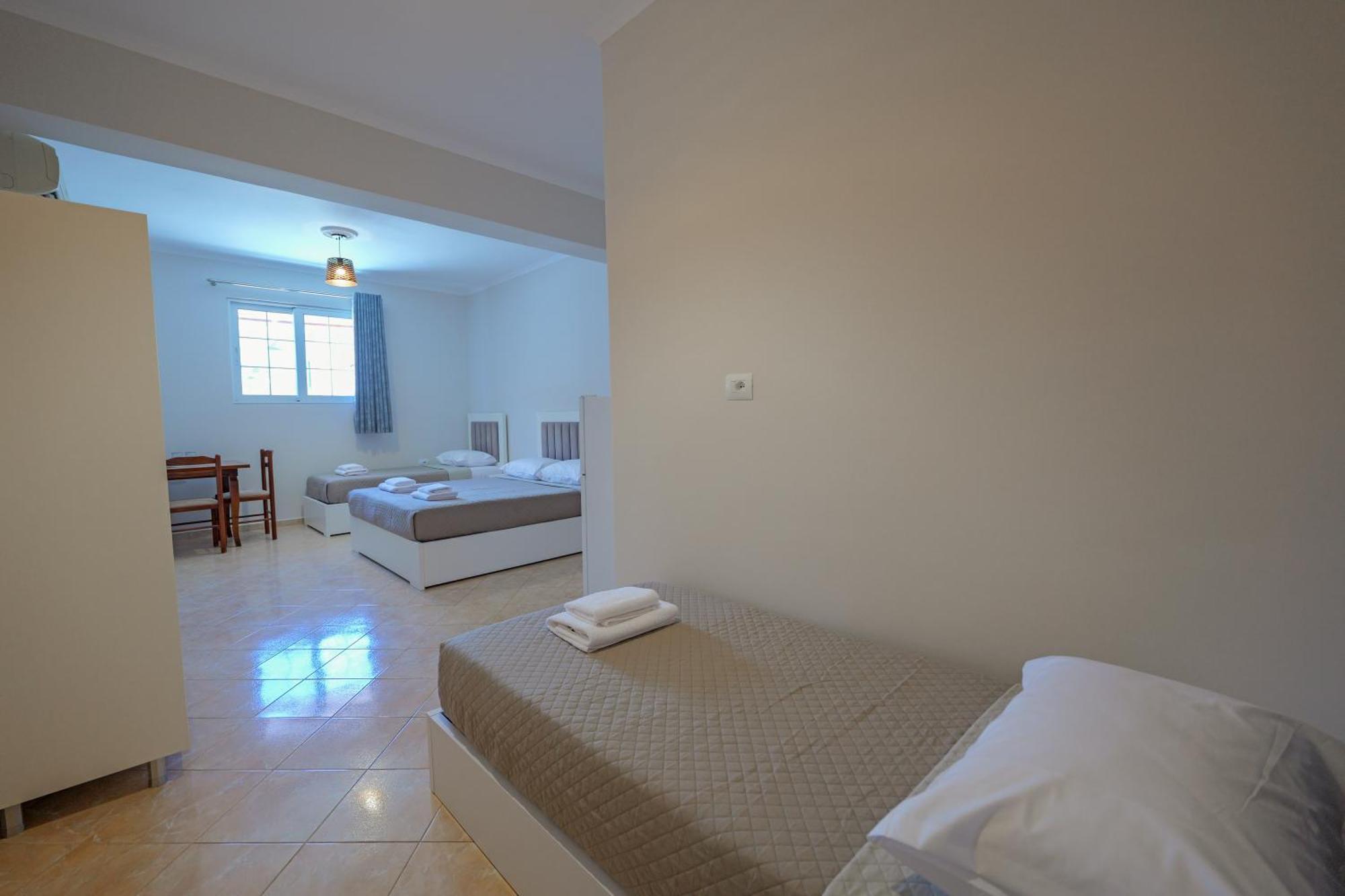 Hotel Deja Vu Ksamil Habitación foto