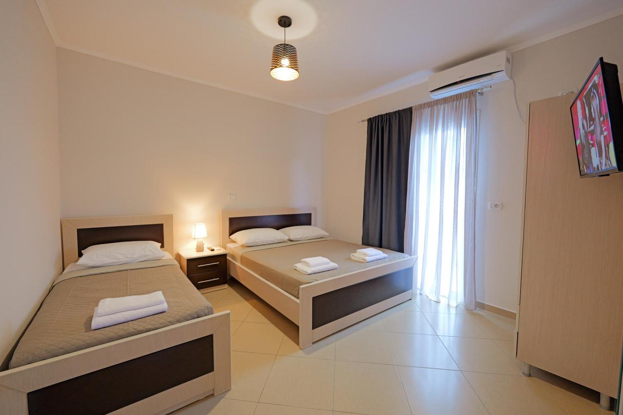 Hotel Deja Vu Ksamil Habitación foto