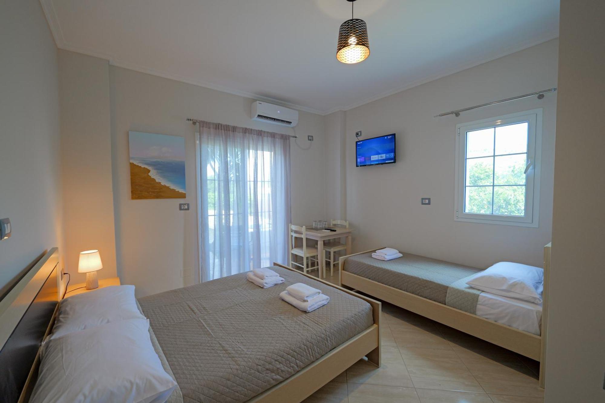 Hotel Deja Vu Ksamil Exterior foto